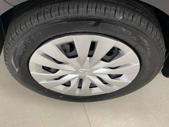 TOYOTA-YARIS-2024