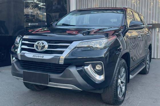 TOYOTA HILUX SW4 2.8 SRX 4X4 16V TURBO INTERCOOLER DIESEL 4P AUTOMÁTICO