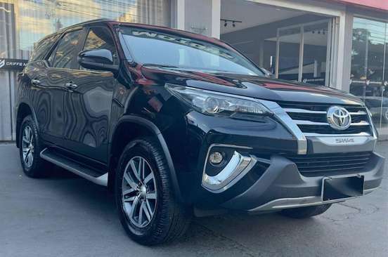TOYOTA-HILUX SW4-2018