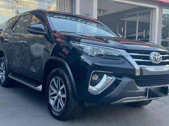 TOYOTA-HILUX SW4-2.8 SRX 4X4 16V TURBO INTERCOOLER DIESEL 4P AUTOMÁTICO TOYOTA-HILUX SW4-2018