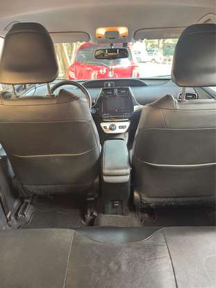 TOYOTA-PRIUS-2018