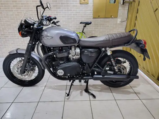 TRIUMPH-BONNEVILLE T120 BLACK 1200 TRIUMPH-BONNEVILLE T120 BLACK 1200-2018