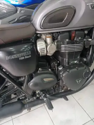 TRIUMPH-BONNEVILLE T120 BLACK 1200 TRIUMPH-BONNEVILLE T120 BLACK 1200-2018