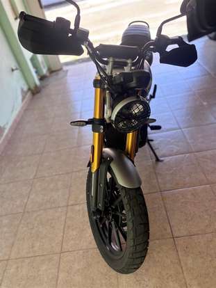 TRIUMPH-SCRAMBLER 400 X-2024