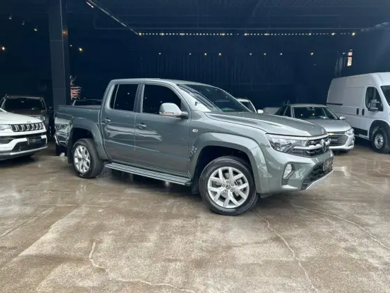 VOLKSWAGEN AMAROK 3.0 V6 TDI DIESEL HIGHLINE CD 4MOTION AUTOMÁTICO