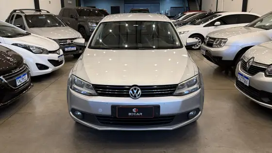 VOLKSWAGEN JETTA 2.0 COMFORTLINE FLEX 4P TIPTRONIC VOLKSWAGEN JETTA 2.0 COMFORTLINE FLEX 4P TIPTRONIC