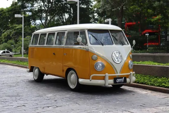 VOLKSWAGEN KOMBI 1.5 LUXO 8V GASOLINA 3P MANUAL