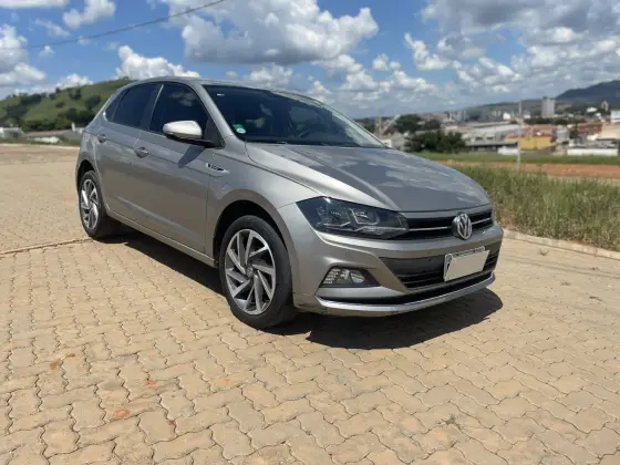 VOLKSWAGEN POLO 1.0 200 TSI HIGHLINE AUTOMÁTICO