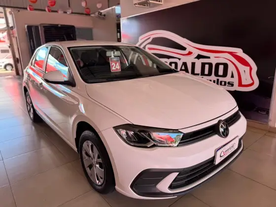 VOLKSWAGEN POLO 1.0 MPI MANUAL VOLKSWAGEN POLO 1.0 MPI MANUAL