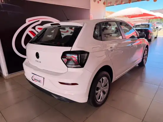 VOLKSWAGEN-POLO-2023