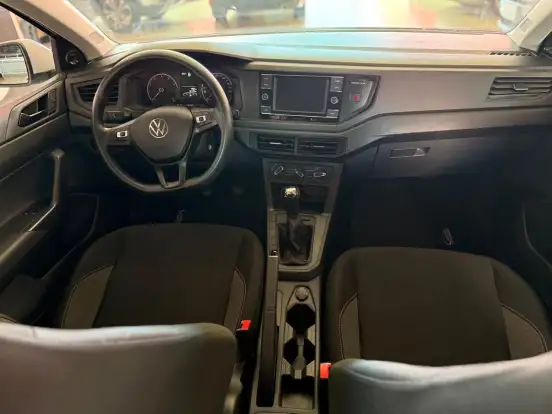 VOLKSWAGEN-POLO-2023