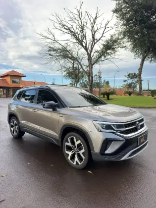 VOLKSWAGEN TAOS 1.4 250 TSI TOTAL FLEX HIGHLINE AUTOMÁTICO