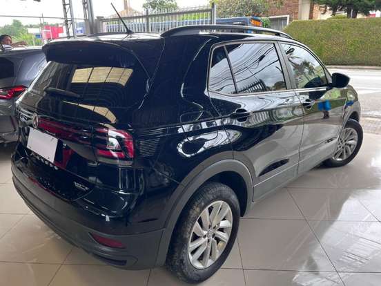 VOLKSWAGEN-T-CROSS-2019