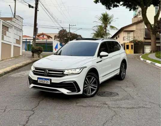 VOLKSWAGEN TIGUAN 2.0 300 TSI GASOLINA ALLSPACE R-LINE AUTOMÁTICO