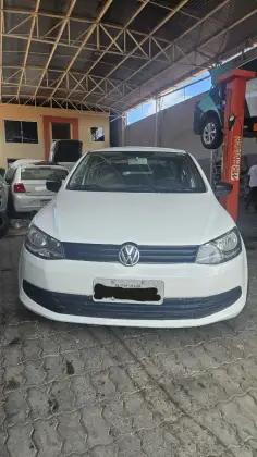 VOLKSWAGEN VOYAGE 1.6 MI COMFORTLINE 8V FLEX 4P MANUAL VOLKSWAGEN VOYAGE 1.6 MI COMFORTLINE 8V FLEX 4P MANUAL