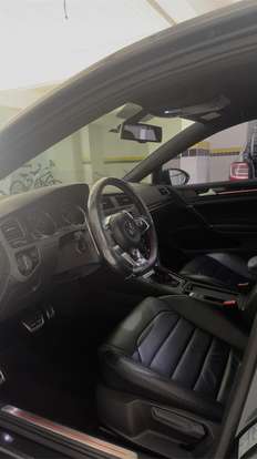 VOLKSWAGEN-GOLF-2014