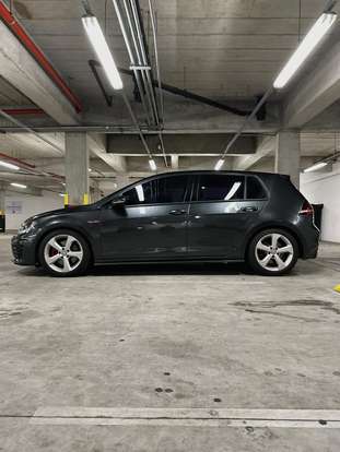 VOLKSWAGEN-GOLF-2014