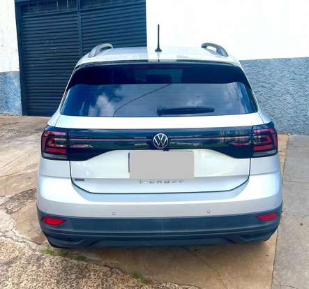 VOLKSWAGEN-T-CROSS-2021
