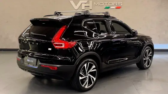 VOLVO XC40 1.5 T5 RECHARGE R-DESIGN GEARTRONIC