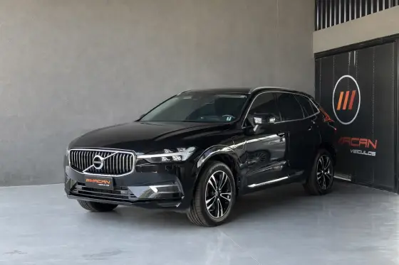 VOLVO XC60 2.0 T8 HYBRID MOMENTUM AWD GEARTRONIC