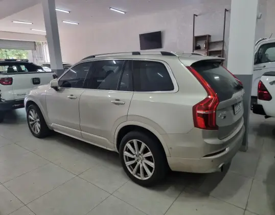 VOLVO XC90 2.0 T6 GASOLINA MOMENTUM AWD GEARTRONIC VOLVO XC90 2.0 T6 GASOLINA MOMENTUM AWD GEARTRONIC