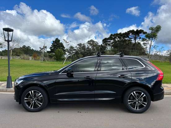 VOLVO-XC60-2.0 T5 GASOLINA MOMENTUM AWD GEARTRONIC VOLVO-XC60-2019