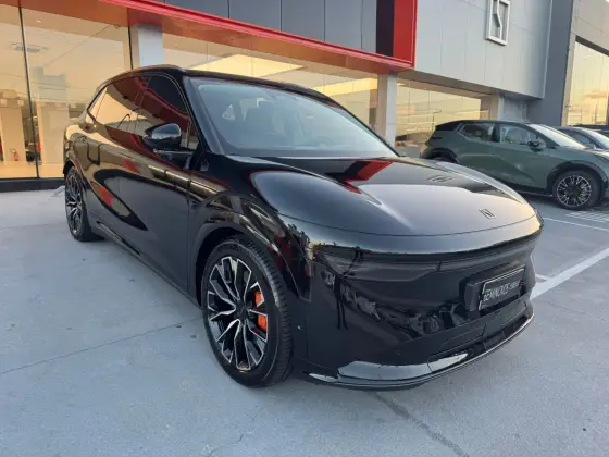ZEEKR 7X 100 KW ELÉTRICO FLAGSHIP AWD ZEEKR 7X 100 KW ELÉTRICO FLAGSHIP AWD