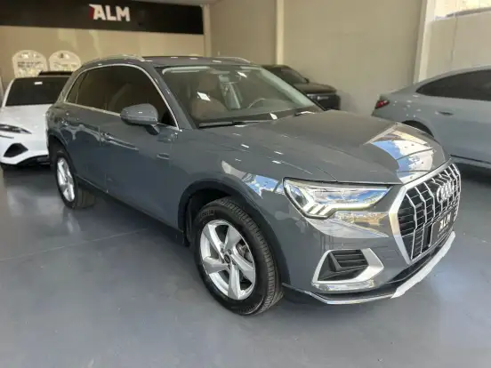 AUDI-Q3-2022