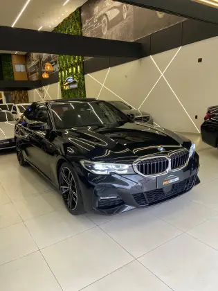 BMW 320i 2.0 16V TURBO GASOLINA M SPORT AUTOMÁTICO BMW 320i 2.0 16V TURBO GASOLINA M SPORT AUTOMÁTICO