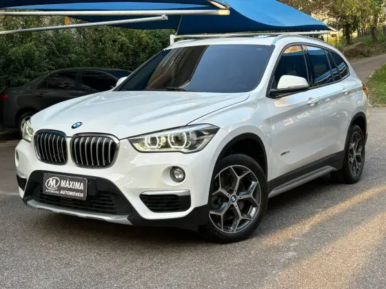 BMW X1 2.0 16V TURBO ACTIVEFLEX SDRIVE20I 4P AUTOMÁTICO BMW X1 2.0 16V TURBO ACTIVEFLEX SDRIVE20I 4P AUTOMÁTICO
