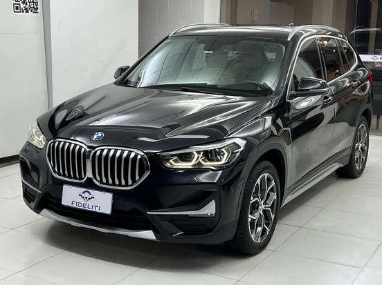 BMW-X1-2021