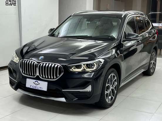 BMW-X1-2.0 16V TURBO ACTIVEFLEX SDRIVE20I X-LINE 4P AUTOMÁTICO BMW-X1-2021