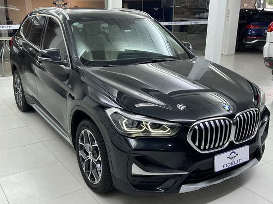 BMW-X1-2021