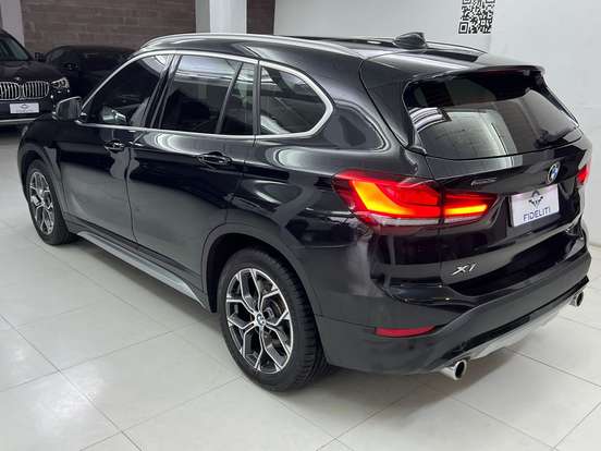 BMW-X1-2.0 16V TURBO ACTIVEFLEX SDRIVE20I X-LINE 4P AUTOMÁTICO BMW-X1-2021