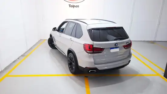 BMW-X5-2018