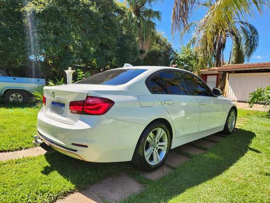 BMW-320i-2.0 SPORT 16V TURBO ACTIVE FLEX 4P AUTOMÁTICO BMW-320i-2018