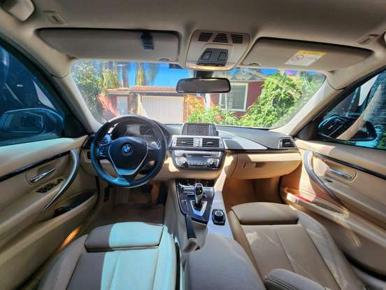 BMW-320i-2.0 SPORT 16V TURBO ACTIVE FLEX 4P AUTOMÁTICO BMW-320i-2018