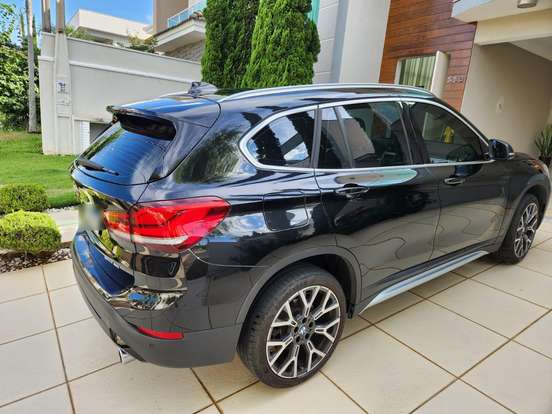 BMW-X1-2.0 16V TURBO ACTIVEFLEX SDRIVE20I X-LINE PLUS 4P AUTOMÁTICO BMW-X1-2022