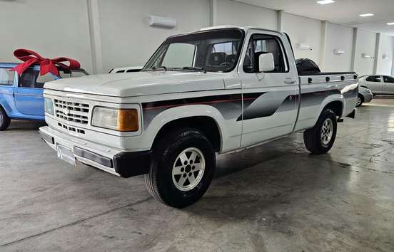 CHEVROLET-A20-4.1 CUSTOM DE LUXE CD 12V ÁLCOOL 4P MANUAL CHEVROLET-A20-1988