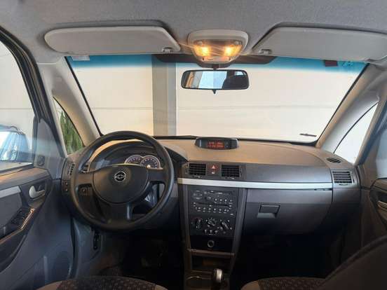 CHEVROLET-MERIVA-2010