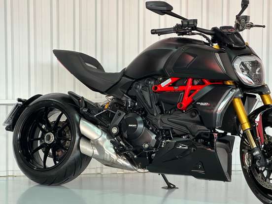 DUCATI-DIAVEL 1260 S-2023
