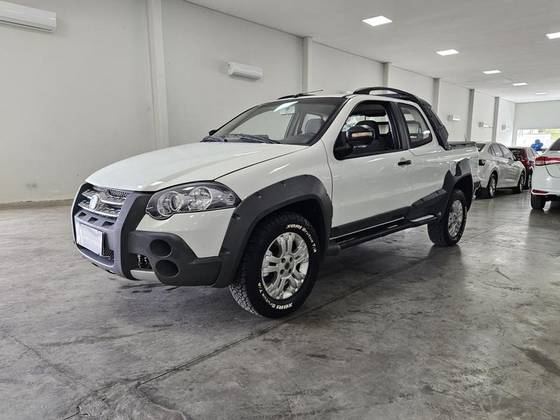 FIAT STRADA 1.8 MPI ADVENTURE CD 16V FLEX 2P MANUAL