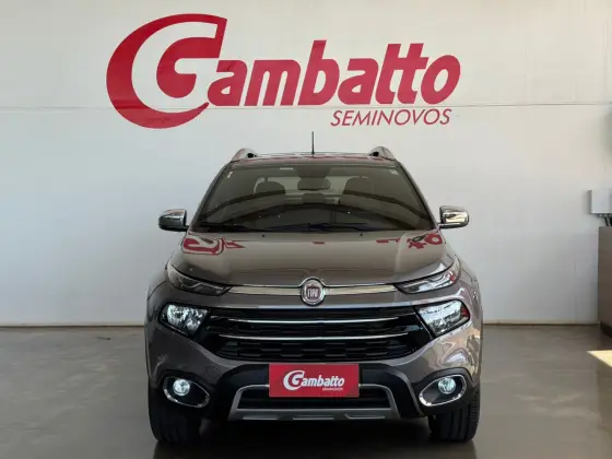 FIAT TORO 2.0 16V TURBO DIESEL RANCH 4WD AT9 FIAT TORO 2.0 16V TURBO DIESEL RANCH 4WD AT9