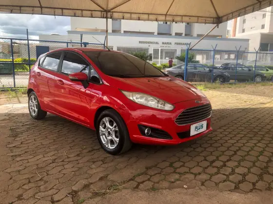 FORD FIESTA 1.6 SE HATCH 16V FLEX 4P POWERSHIFT