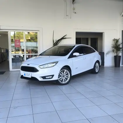 FORD FOCUS 2.0 SE FASTBACK 16V FLEX 4P POWERSHIFT