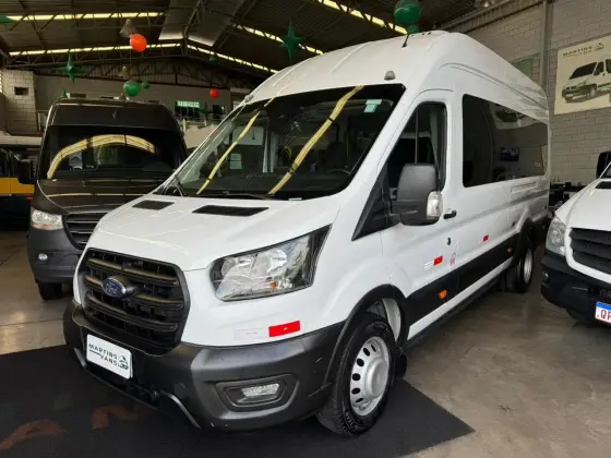 FORD TRANSIT 2.0 ECOBLUE DIESEL MINIBUS 17+1 460E MANUAL