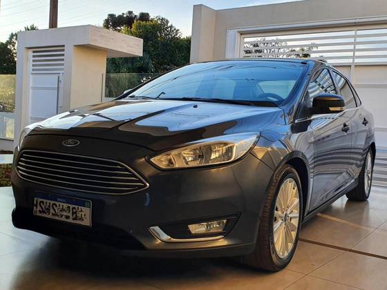 FORD FOCUS 2.0 TITANIUM FASTBACK 16V FLEX 4P POWERSHIFT