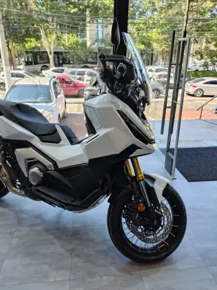 HONDA X-ADV HONDA X-ADV