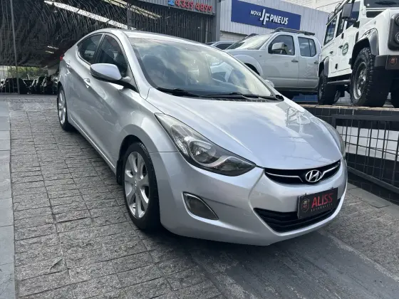 HYUNDAI ELANTRA 1.8 GLS 16V GASOLINA 4P MANUAL