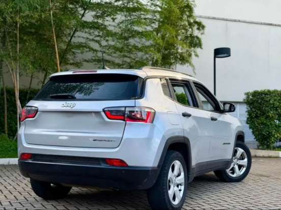 JEEP-COMPASS-2.0 16V FLEX SPORT AUTOMÁTICO JEEP-COMPASS-2017